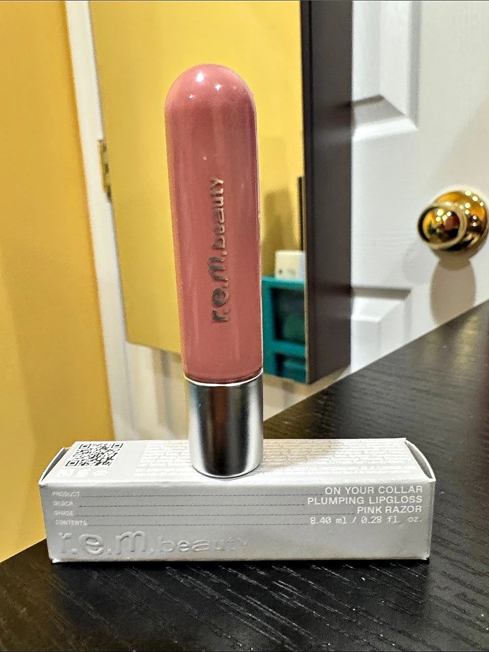 r.e.m. beauty On Your Collar Plumping Lipgloss shade Pink Razor Lipgloss NWT